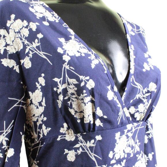 Shein Blue Cream V-Neck Lightweight Floral Print Midi Dress, size 4 ~ Pre-Loved - Picture 2 of 7